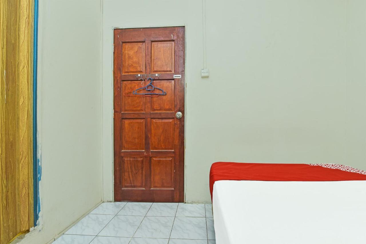 F Hotel Sungai Dua Bukit Exterior foto