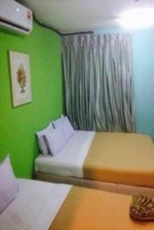 F Hotel Sungai Dua Bukit Exterior foto